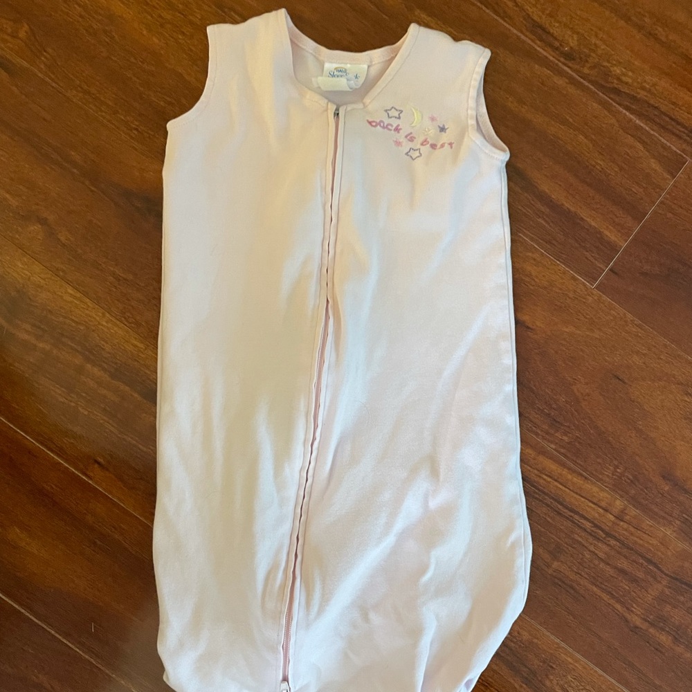 Halo Sleep Sack size Small pink EUC